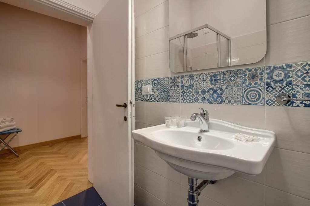 Piazza Mentana Apartment فلورنس المظهر الخارجي الصورة